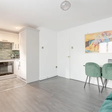 2 King Beds Modern Refurb Flat - 10 Min 2 London Bridge - Sleeps 6 Apartment Exterior photo